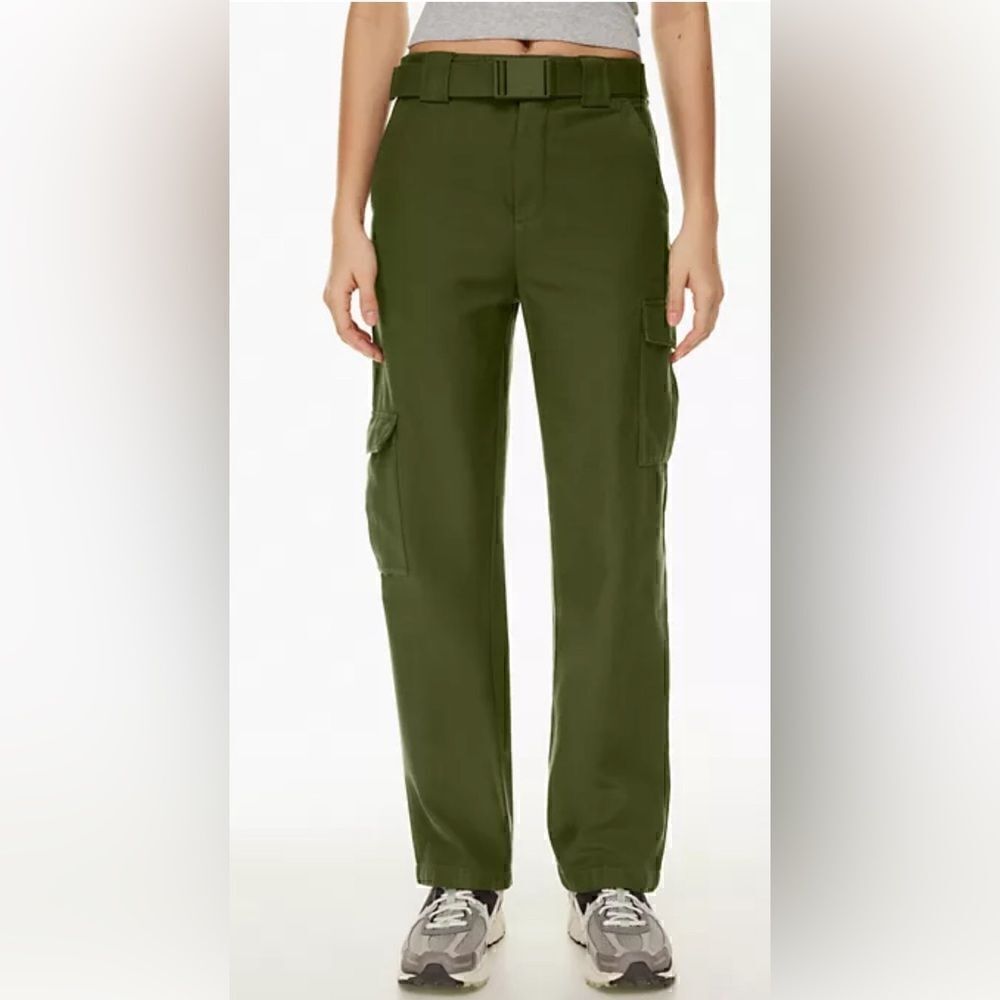 Aritzia x TNA New Supply Cargo Pant military green cadet fatigue pants. M. NWT